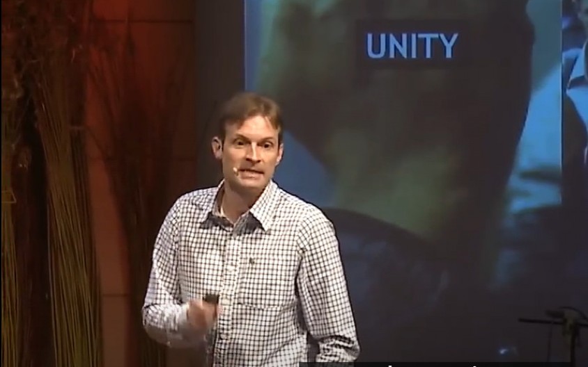 JOŠ JEDAN DOKAZ DA IZA MAJDANA U SLOVAČKOJ I SRBIJI STOJE ISTE OSOBE: Vođa Otpora i organizator "obojenih revolucija" širom sveta