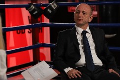 MILAN KNEŽEVIĆ O NAPADIMA HIJENA NA NJEGA Sad, umesto u ludnice, idu na Fejsbuk i Instagram