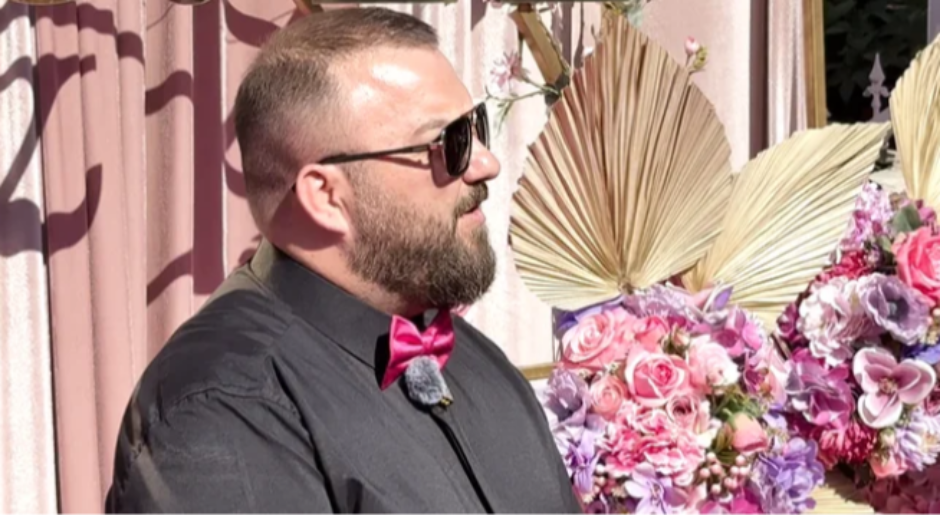 POZNATI MUZIČAR PRAVI VESELJE ZA CELU ESTRADU Glamurozno punoletstvo u najavi! 