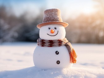 USRED NOĆI UKRAO SNEŠKA ISPRED KAFIĆA, KAMERA SVE ZABELEŽILA Ljudi šokirani snimkom - kako mu je to palo na pamet?