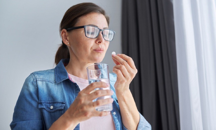 Koža brže stari posle 40. godine: Dermatolog otkriva koji vitamini čuvaju mladolik izgled