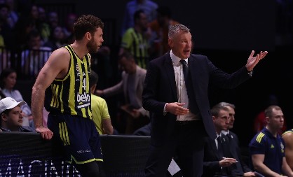 NEMILOSRDNI FENERBAHČE Marko Barać doživeo pravi debakl u derbiju 