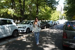 "JE L' IMAM ROK ZA BRAK I DECU?" Pevačicu pitali da li je zakasnila sa udajom, burno reagovala na pitanje