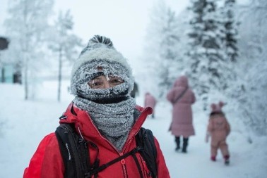 Ledeni pakao u Evropi - Turisti zarobljeni, škole zatvorene, saobraćaj kolabirao (FOTO)