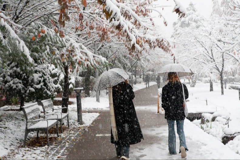 RHMZ U 10 SATI POZVAO NA OPREZ ZBOG OVE POJAVE! Vremenska klackalica do kraja nedelje, evo šta nas očekuje
