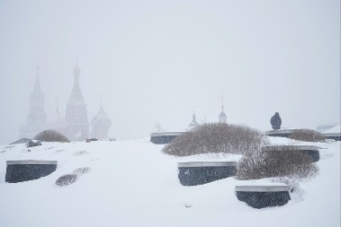 MOSKVA ZATRAPANA SNEGOM! Visina premašila pola metra 