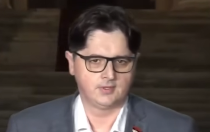 MRDIĆ: Usvajanje predloženih zakona korak ka vraćanju otetog pravosuđa državi