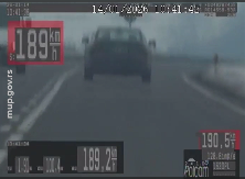 JURIO 189 NA SAT NA PUTU GDE JE OGRANIČENJE 80 Presretač zaustavio vozača audija kod Inđije 