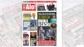 BLOKADERSKA BRUKA U ČAČKU! Gađali Anu Bekutu ledenicama na proslavi Srpske nove godine 