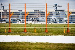 VOJNICI IZ EVROPE PRISTIŽU NA GRENLAND! Prvi avion sleteo sinoć, operacija se koordinira iz Kopenhagena (FOTO)