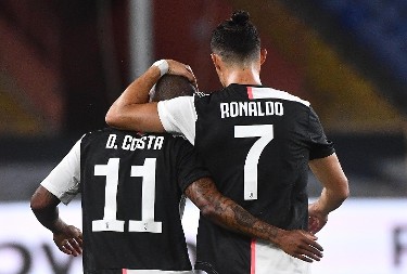 NESTVARAN PUT ČUVENOG FUDBALERA Nekada je bio jedan od najboljih u Evropi, a sada je pred potpisom za posrnulog velikana u četvrtoj ligi