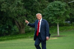 Tramp zatvara vrata Amerike - obustavljene vize za građane 75 zemalja