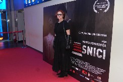 DANICU RISTOVSKI PITALI SU ZA BIVŠEG SUPRUGA Burna reakcija glumice iznenadila javnost!