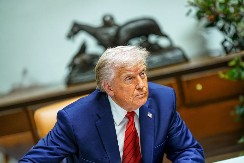 Tramp presekao globalistički čvor: Stop za lažno Kosovo i Bajdenove štićenike