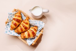 KIFLICE SA ŠUNKOM PO RECEPTU STAROG PEKARA Biće sveže i prekosutra