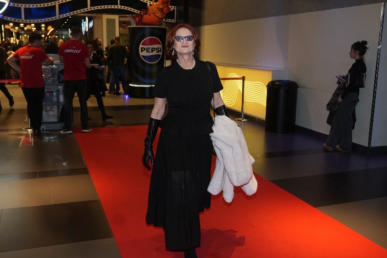 LAZAR RISTOVSKI SE POMIRIO SA BIVŠOM ŽENOM Anica Lazić nemoćna, glumac doneo konačnu odluku