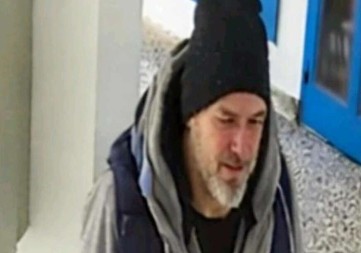 BAKA PREŽIVELA MASAKR U HODNIKU ZGRADE: Izbodena žena puštena iz bolnice