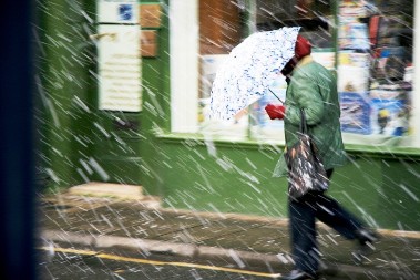 OLUJNA KOŠAVA, A ONDA PIK LEDENOG TALASA Zna se datum, biće minus 16! Lekari upozoravaju na infarkt i moždani udar