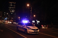 HOROR U RUZVELTOVOJ! Oružana pljačka pred radnicima