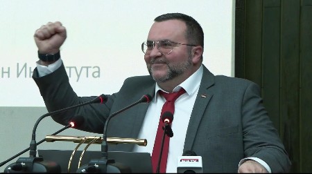 ZAKON VAŽI ZA SVE Osim za blokadersku opštinu Medijana