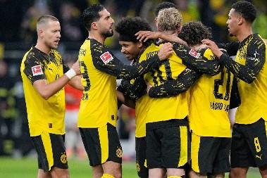 Dortmund umalo od gotovog napravio veresiju, Hofenhajm srušio Leverkuzen