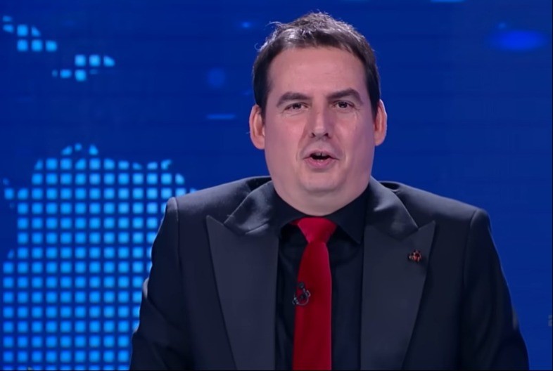 „MRZIM HRVATE, ALBANCE, MUSLIMANE…“ Skandalozna pesma Zorana Kesića - Prodaje autošovinizam kao humor (VIDEO)