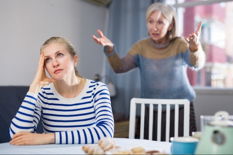 Ne daj bože da im budete snajka! Najgore svekrve su rođene u ova 4 horoskopska znaka