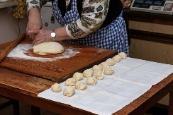 Ako ste neudate, danas morate da umesite ovo! Bogojavljenje otkriva ljubavnu sudbinu