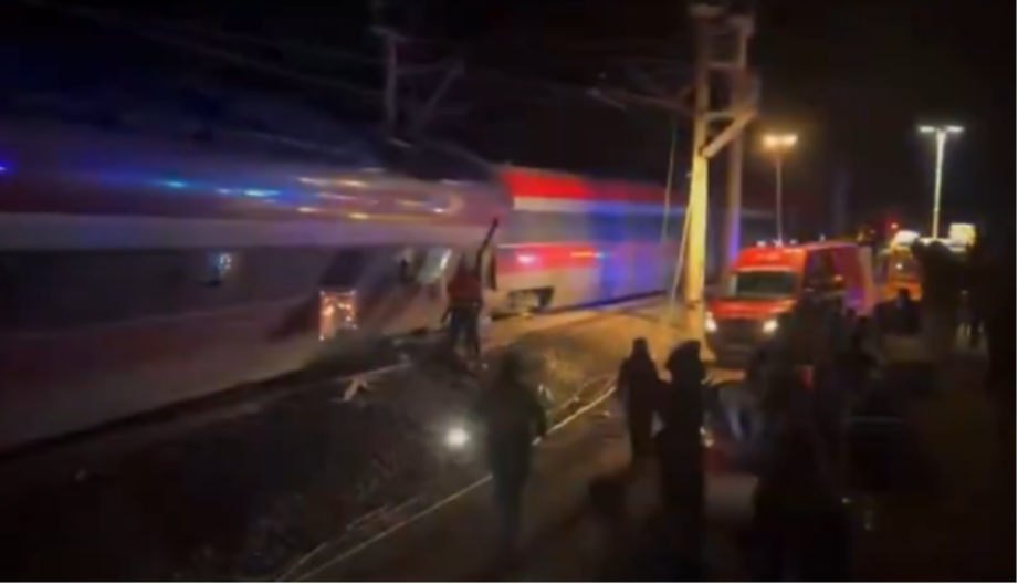 TRAGEDIJI SE NE NAZIRE KRAJ: Najmanje 21 osoba poginula u Španiji, na stotine povređeno 