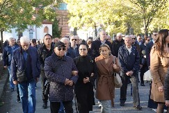 "BIĆE TUŽBI, KRADU ME I SVE ĆU IH POHVATATI" Naš pevač van sebe od besa: "Ne znaju s kim se kače" 