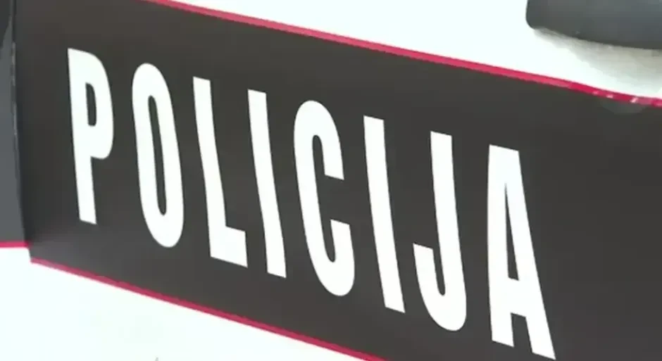  UPOZNALI SE NA DRŠTVENIM MREŽAMA,PA SE UDALA ZA NJEGA Ubrzo joj je život postao pakao, gola pobegla kako bi spasila glavu (FOTO)