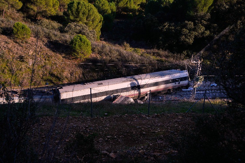 BROJ STRADALIH PORASTAO NA 40 Jezivi bilans nesreće u Španiji 