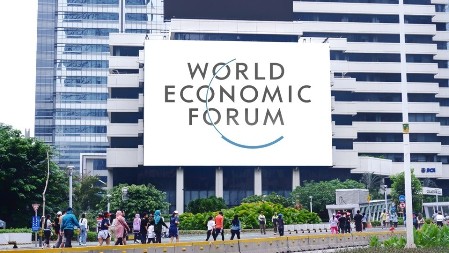 "Carine i trgovinski ratovi nemaju pobednike" - iste poruke iz Evrope i Kine u Davosu