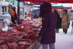 Kako se hrane u najledenijem gradu na planeti - vole masno, kao i Srbi (VIDEO)