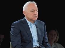 Akcionari rekli "DA" - Ovaj čovek dobio godišnji bonus od 15 miliona evra