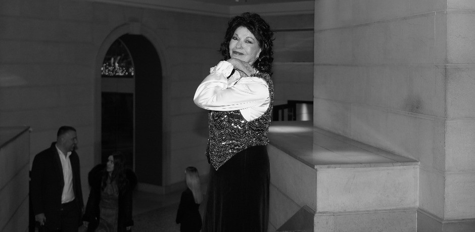 "NE ZNAM ZAŠTO ODLAZE DIVNI LJUDI" Poznati voditelj dirljivim rečima se oprostio od Beti Đorđević (FOTO)