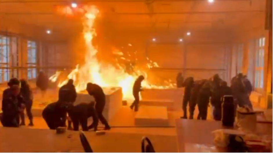 POJAVIO SE SNIMAK EKSPLOZIJE U CENTRU ZA OBUKU POLICAJACA U SIKTIVKARU: Stradala polaznica, 20 povređenih (VIDEO) 