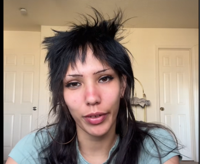 Svako bi se odrekao ovakvih roditelja! Kažu mi da nisam normalna jer ih i dalje volim!