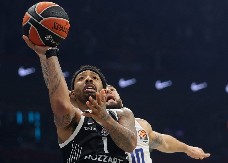 GLEDAO VELIKI PREOKRET Partizan se preselio u Minhen, a Karlik gledao tim koji je apsolutni hit u Srbiji (FOTO)