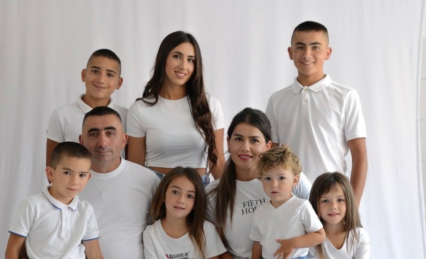 TAMARA PRESEKLA KROMPIR, PA NA NJEMU UGLEDALA BOŽJI ZNAK Simbol se ukazao na Jovanjdan u kući devetočlane porodice Garović