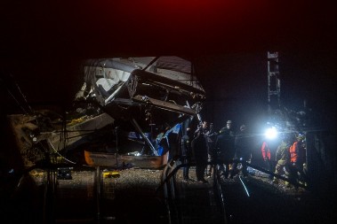 NOVA ŽELEZNIČKA NESREĆA U ŠPANIJI Poginuo mašinovođa, najmanje 37 povređeno