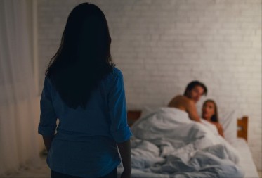 Čim vide priliku odmah se spanđaju sa nekim, nevernici do bola: Ova 3 horosopska znaka su najveći preljubnici