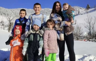 NEOBIČAN PRIZOR IZ SEOSKE KUHINJE U ROŽAJAMA Na Jovanjdan Tamara u krompiru ugledala krst, prizor se munjevito širi mrežama