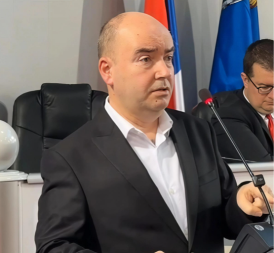 ĐINĐIĆ: LAŽI O MENI SERVIRA ŠVERCER CIGARETA DR MILIĆ KOJI JE PREKRŠIO SVE ETIČKE NORME