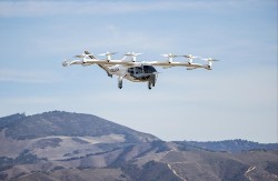 LETEĆI TAKSIJI STIŽU U SRBIJU! Vučić odgovorio skepticima