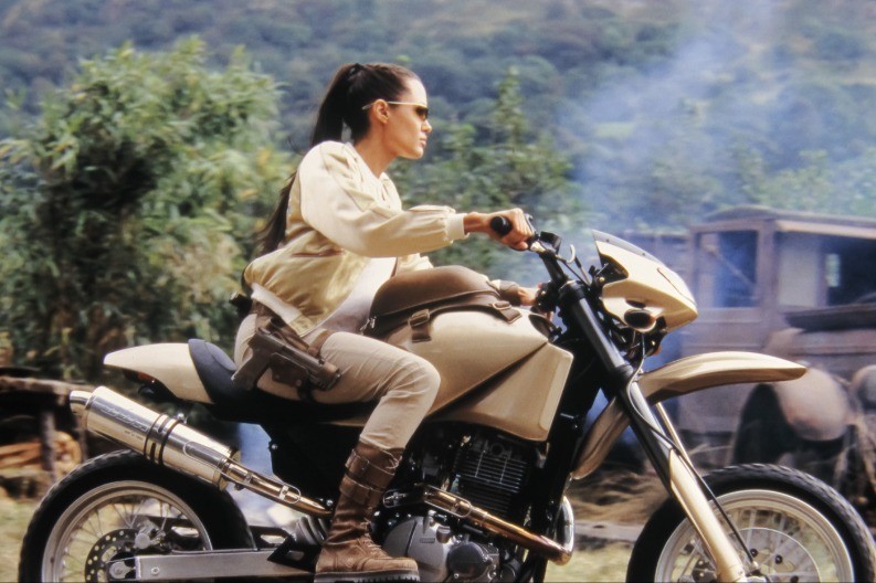 Ko je nova Lara Kroft? Do nje svi su voleli Anđelinu Džoli, ali sada će ljudi odlepiti za novom glumicom