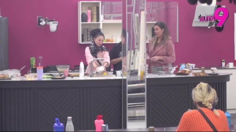 MAJA MARINKOVIĆ UŠLA U CRVENO, ALI NE ZBOG MUŠKARCA Ovo je dovelo do ludila!