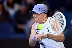 POLJAKINJA UBEDLJIVA Švjontek lako do trećeg kola Australijan opena