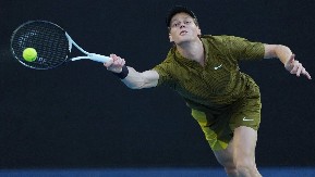 SINER KAO BRZI VOZ Italijan protutnjao do trećeg kola Australijan open