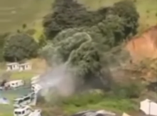 "NEMA ZNAKOVA ŽIVOTA": Jeziv snimak otkriva trenutak kada klizište guta kamp (VIDEO)